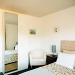 Casa Barcas לינה וארוחת בוקר 4*